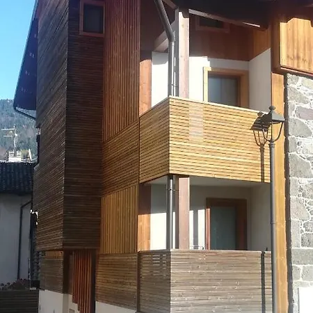 Ranuncolo 6 Nyaraló